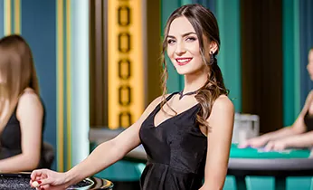Bàn chơi Baccarat và người chia bài trực tiếp